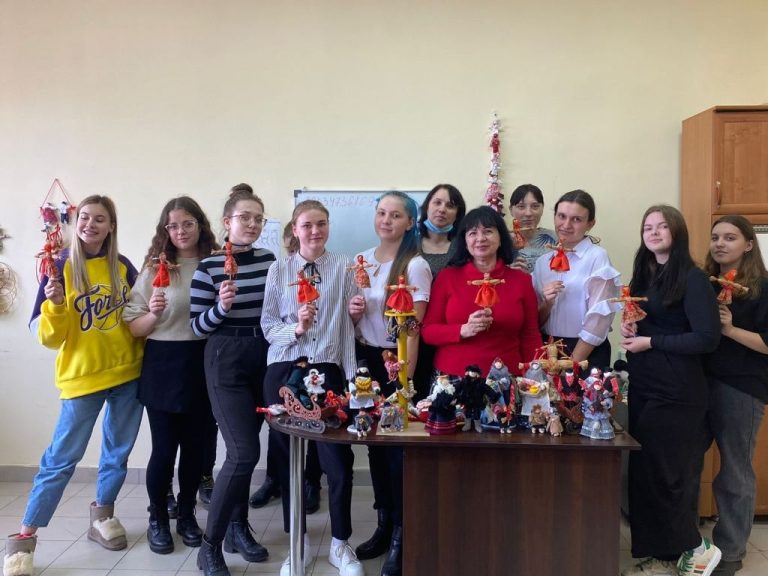 Read more about the article Мастер-класс по изготовлению обрядовой куклы Масленицы