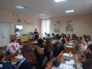 Читать далее о этой статье Студенты 2 курса специальности «Преподавание в начальных классах» подготовили родительские собрания в форме круглого стола, комбинированное, и в форме консультации