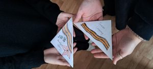 Читать далее о этой статье Студенты Сальского ИУБиП приняли участие во Всероссийской акции «Нашим Героям»