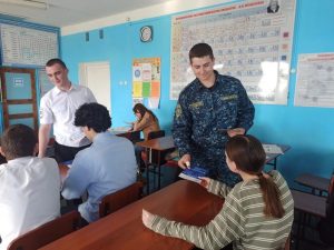 Читать далее о этой статье Наши студенты принимают участие в уроках занятости и профориентации среди учащихся выпускных классов!