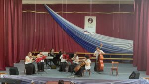 Концертную программа муниципального камерного ансамбля «Любимые мелодии»