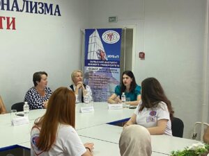 Читать далее о этой статье Круглый стол «Вечный статус мудрости — учитель»