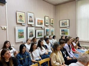 Читать далее о этой статье Студенты посетили Сальский музей имени В.К. Нечитайло