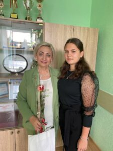 Читать далее о этой статье Сальский ИУБиП поздравляет коллег с наступающим профессиональным праздником — Днём учителя!