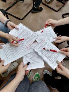 Читать далее о этой статье Движение первых