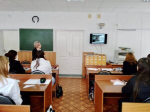 Читать далее о этой статье Студенты 1 курса специальности «Преподавание в начальных классах» «Возрождение. Хроники студотрядов»
