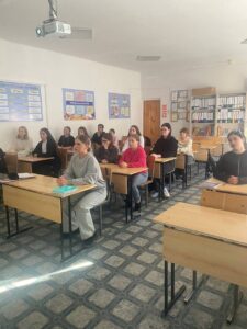 Студенты 2 курса специальности “Преподавание в начальных классах” провели кураторский час, посвящённый Всемирному дню животных