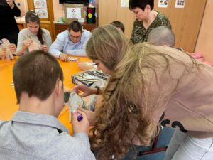 Читать далее о этой статье Волонтёры Сальского ИУБиП посетили обучающихся спец интерната в г. Пролетарск