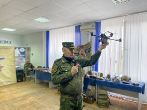 Читать далее о этой статье В гости к студентам Сальского Института ИУБиП приехал Передвижной центр патриотического воспитания «Навстречу Победе!»