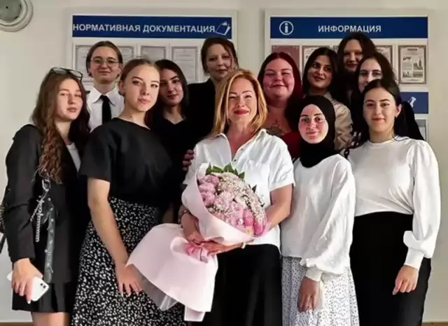 Читать далее о этой статье Студенты специальности «Преподавание в начальных классах» подготовили поздравительные открытки для преподавателей, любимых мамочек и бабушек