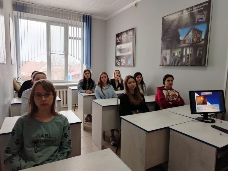 Читать далее о этой статье «Как вести себя при обнаружении взрывоопасных предметов» и «Правила поведения во время артиллерийского обстрела»