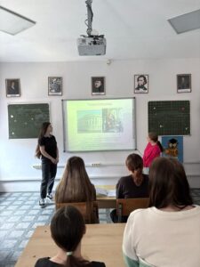 Читать далее о этой статье Кураторский час, посвященный общероссийскому день библиотек