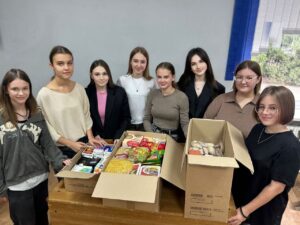 Читать далее о этой статье Студенты отделения «Дизайн» в очередной раз приняли участие в акции «Корзина добра»