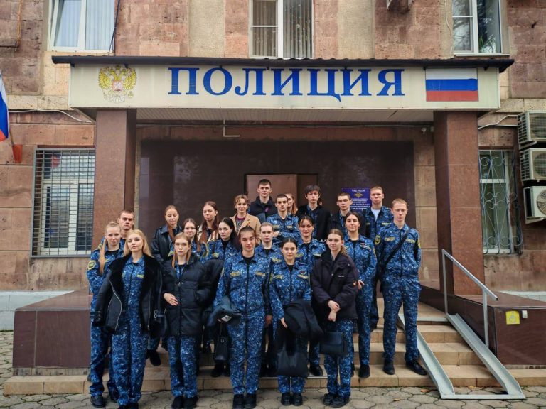 Читать далее о этой статье Группа К3ПД2  посетила Сальский ЛО МВД России на транспорте.