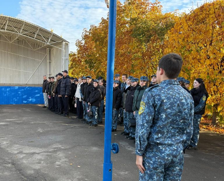 Читать далее о этой статье Традиционная линейка состоялась 27 октября