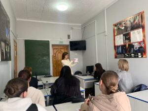 Читать далее о этой статье Яркое и познавательное занятие прошло у студентов 2 курса специальности «Дошкольное образование»