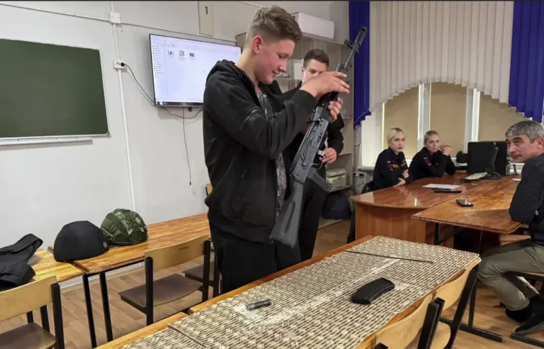 Читать далее о этой статье В Сальском институте прошёл первый Демо-день: знакомство с профессиями