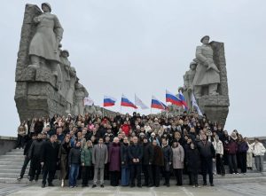 Читать далее о этой статье Студенты и преподаватели ИУБиП приняли участие в международном форуме «Символы Победы» на Самбекских высотах