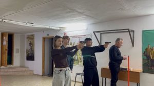 Читать далее о этой статье В Сальском институте Южного Университета (ИУБиП) состоялся окончательный этап городских соревнований по огневой подготовке