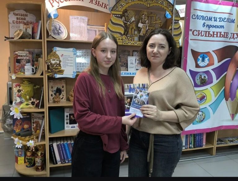 Читать далее о этой статье Студенты отделения «Дизайн» вышли на улицы города, чтобы зарядить прохожих творчеством