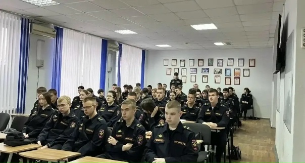 Читать далее о этой статье В рамках кураторского часа прошло собрание 1 курса отделения «Правоохранительная деятельность»
