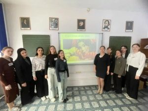 Читать далее о этой статье Студенты 2 курса отделения «Преподавание в начальных классах» провели увлекательный кураторский час, приуроченный к Международному дню театра!