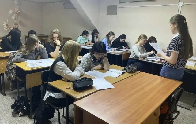 Читать далее о этой статье В рамках Недели дизайна прошёл открытый урок английского языка