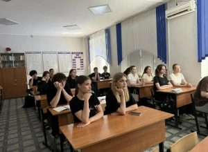 Читать далее о этой статье Кураторский час, направленный на профилактику экстремизма среди молодёжи 