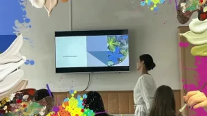 На уроке русского языка студенты первого курса отделения «Дизайн (по отраслям)» погрузились в мир профессиональной лексики