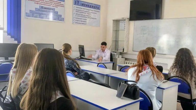 Читать далее о этой статье Встреча с экспертом Альфа-Банка в Сальском ИУБиП