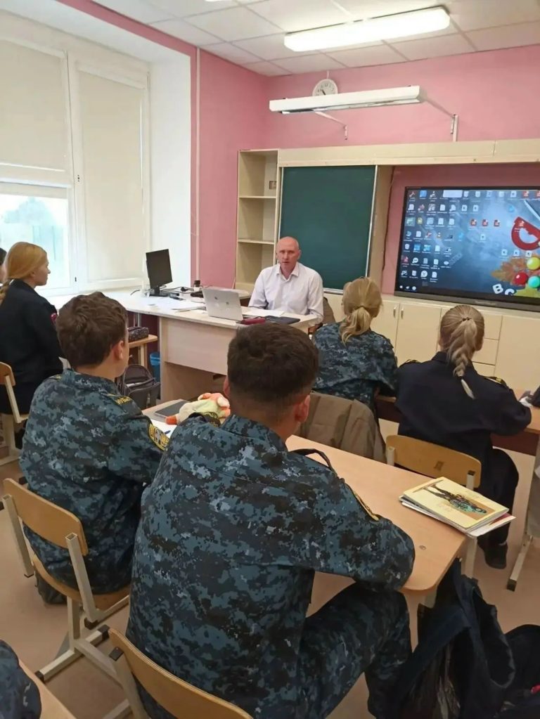 Важный разговор о здоровье и безопасности: встреча с майором полиции!